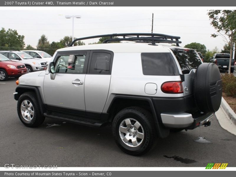 Titanium Metallic / Dark Charcoal 2007 Toyota FJ Cruiser 4WD