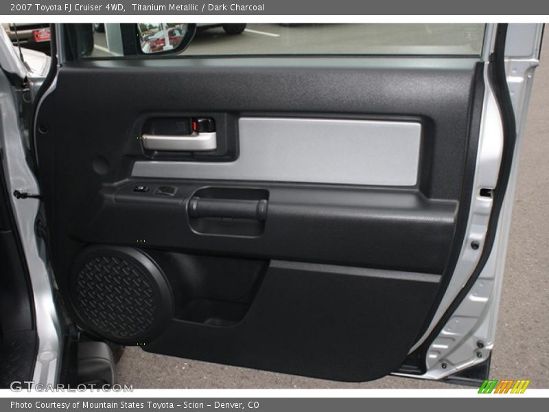 Titanium Metallic / Dark Charcoal 2007 Toyota FJ Cruiser 4WD