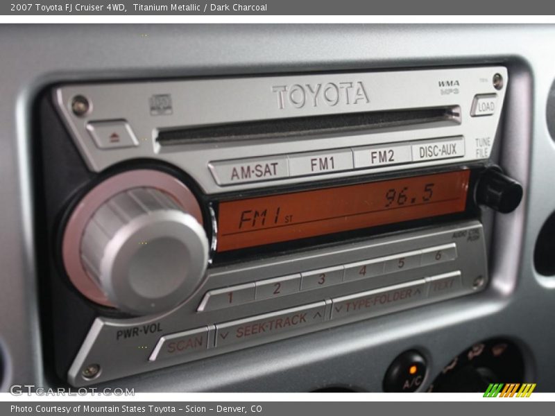Titanium Metallic / Dark Charcoal 2007 Toyota FJ Cruiser 4WD