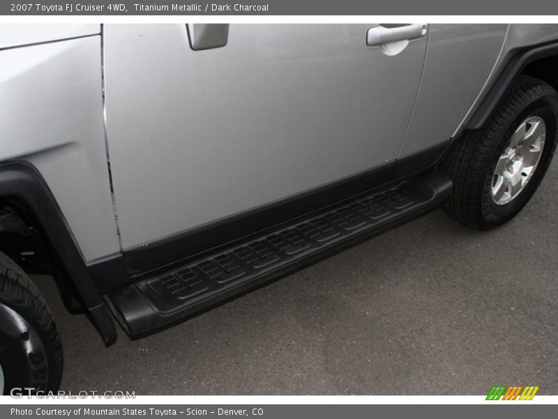 Titanium Metallic / Dark Charcoal 2007 Toyota FJ Cruiser 4WD