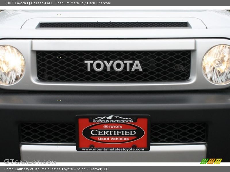 Titanium Metallic / Dark Charcoal 2007 Toyota FJ Cruiser 4WD