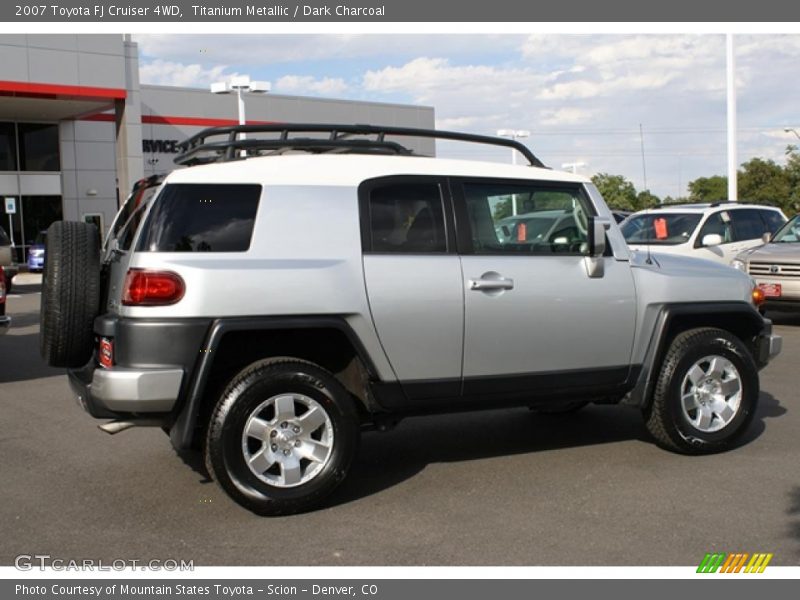 Titanium Metallic / Dark Charcoal 2007 Toyota FJ Cruiser 4WD