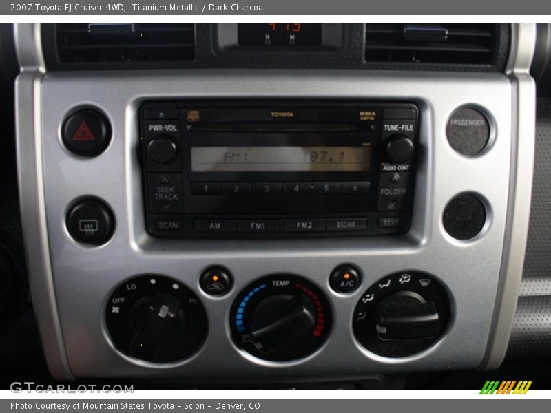 Titanium Metallic / Dark Charcoal 2007 Toyota FJ Cruiser 4WD