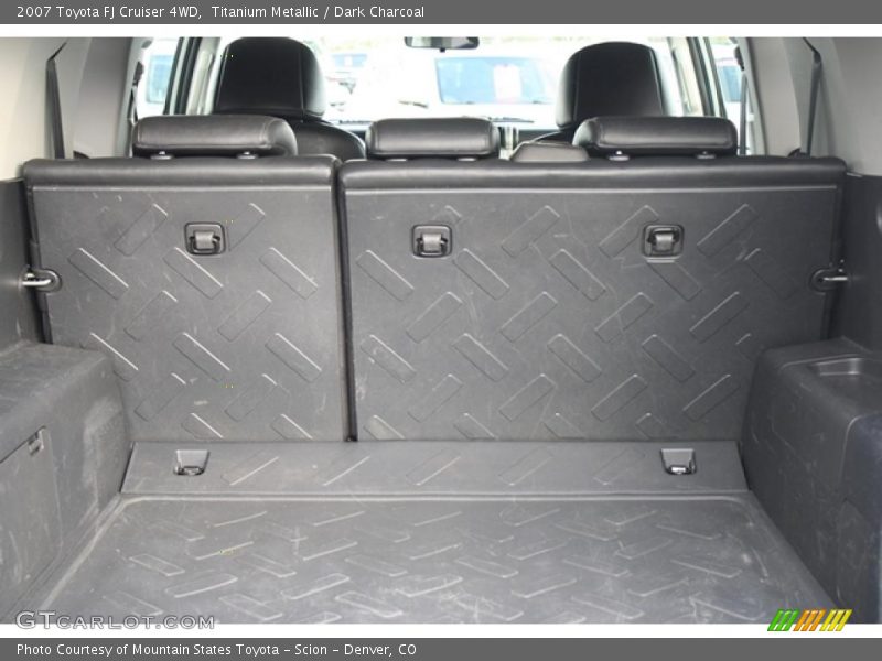 Titanium Metallic / Dark Charcoal 2007 Toyota FJ Cruiser 4WD