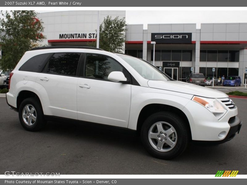 Pearl White / Grey 2007 Suzuki XL7 AWD