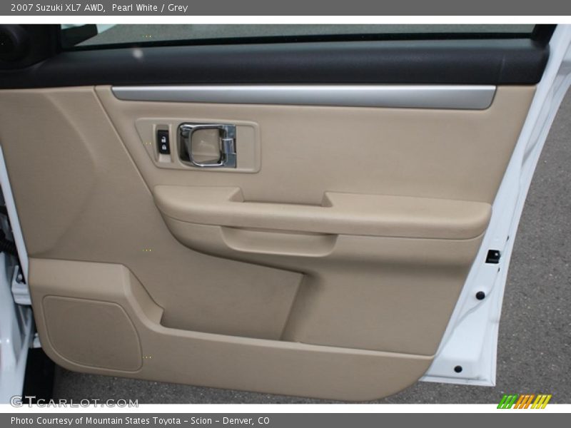 Pearl White / Grey 2007 Suzuki XL7 AWD