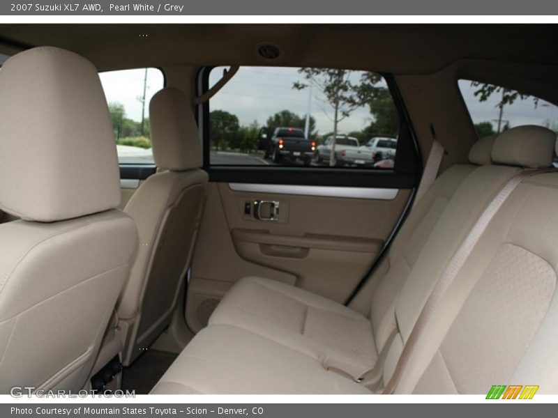 Pearl White / Grey 2007 Suzuki XL7 AWD