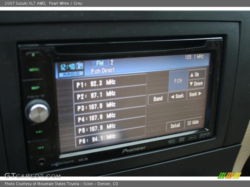 Pearl White / Grey 2007 Suzuki XL7 AWD