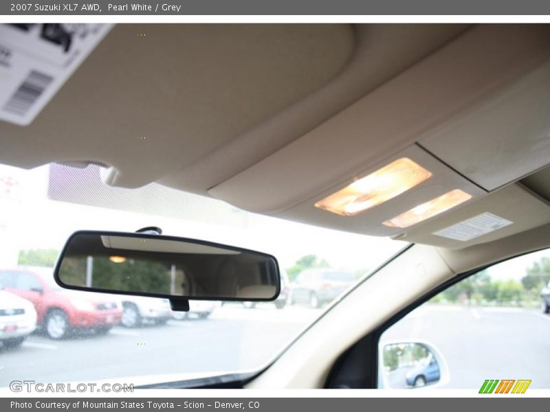 Pearl White / Grey 2007 Suzuki XL7 AWD