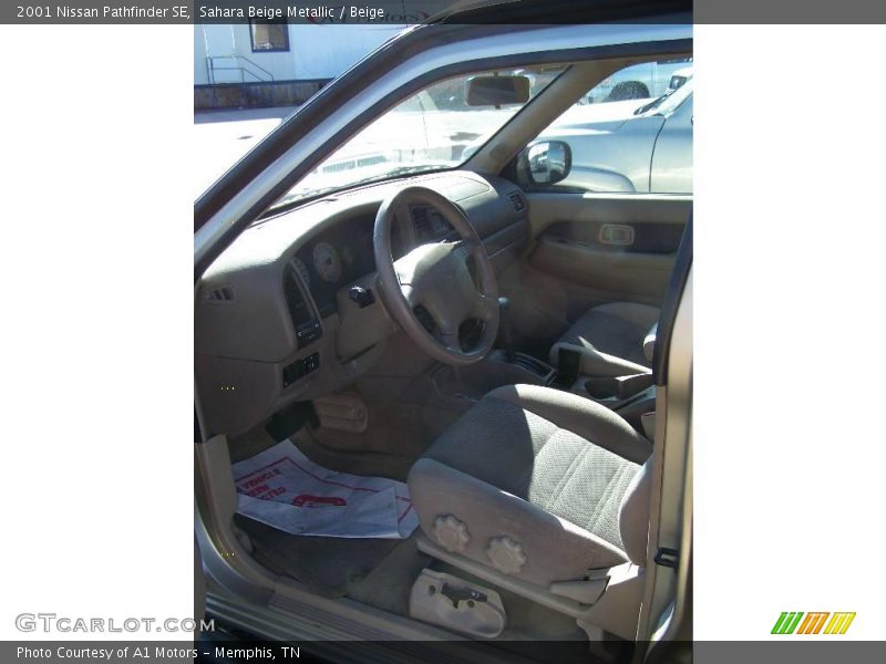 Sahara Beige Metallic / Beige 2001 Nissan Pathfinder SE