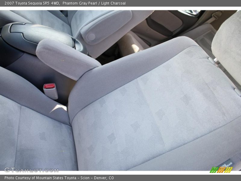 Phantom Gray Pearl / Light Charcoal 2007 Toyota Sequoia SR5 4WD