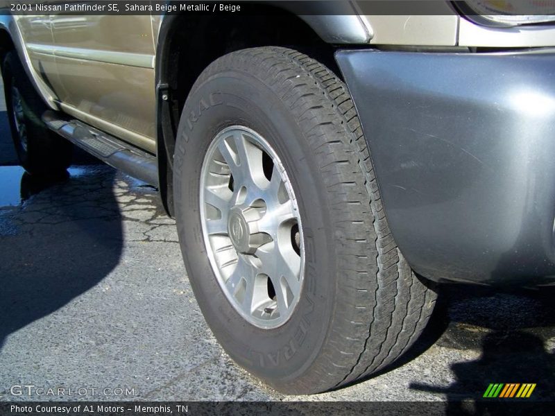 Sahara Beige Metallic / Beige 2001 Nissan Pathfinder SE