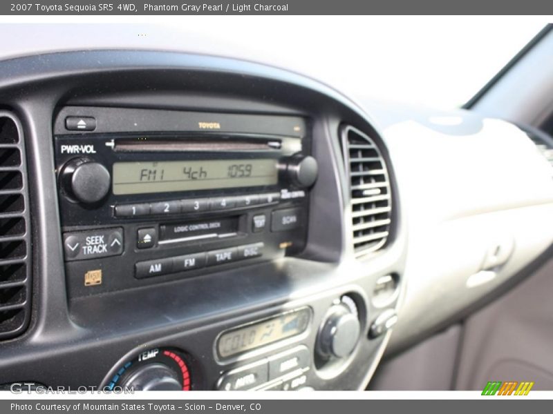 Phantom Gray Pearl / Light Charcoal 2007 Toyota Sequoia SR5 4WD