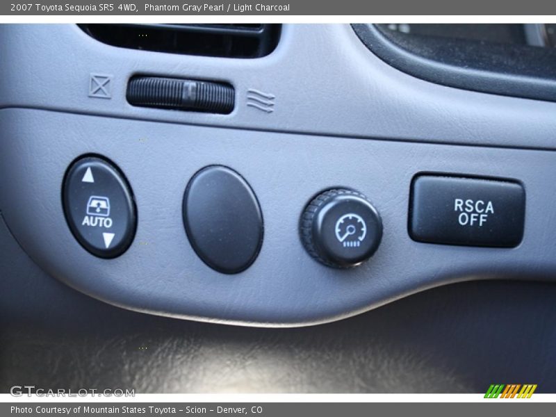 Phantom Gray Pearl / Light Charcoal 2007 Toyota Sequoia SR5 4WD