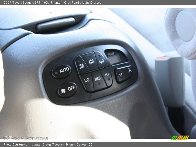 Phantom Gray Pearl / Light Charcoal 2007 Toyota Sequoia SR5 4WD