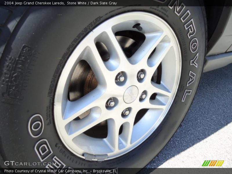 Stone White / Dark Slate Gray 2004 Jeep Grand Cherokee Laredo