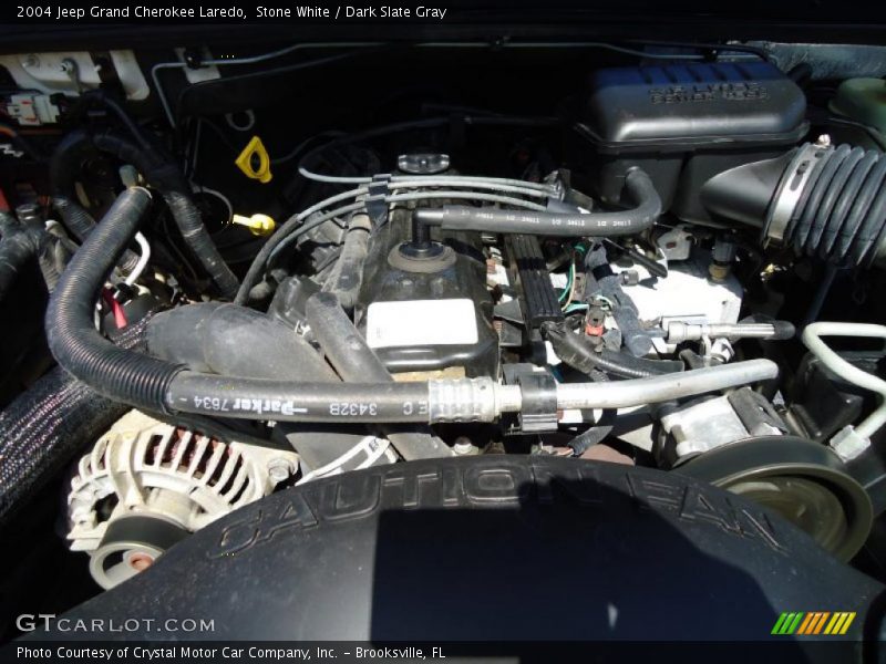 Stone White / Dark Slate Gray 2004 Jeep Grand Cherokee Laredo