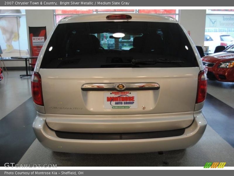 Bright Silver Metallic / Medium Slate Gray 2007 Chrysler Town & Country