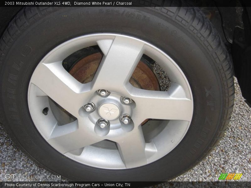 Diamond White Pearl / Charcoal 2003 Mitsubishi Outlander XLS 4WD