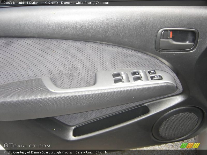 Diamond White Pearl / Charcoal 2003 Mitsubishi Outlander XLS 4WD