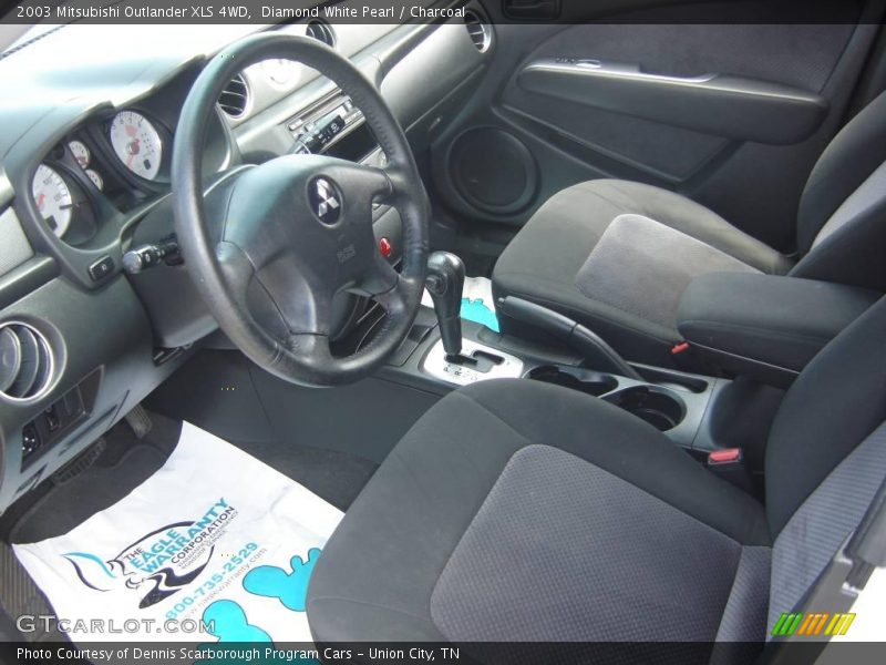Diamond White Pearl / Charcoal 2003 Mitsubishi Outlander XLS 4WD