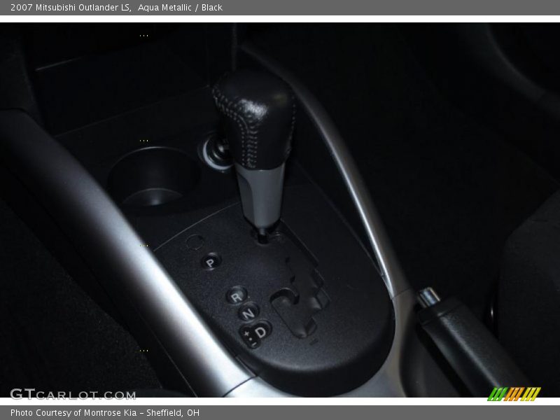 Aqua Metallic / Black 2007 Mitsubishi Outlander LS
