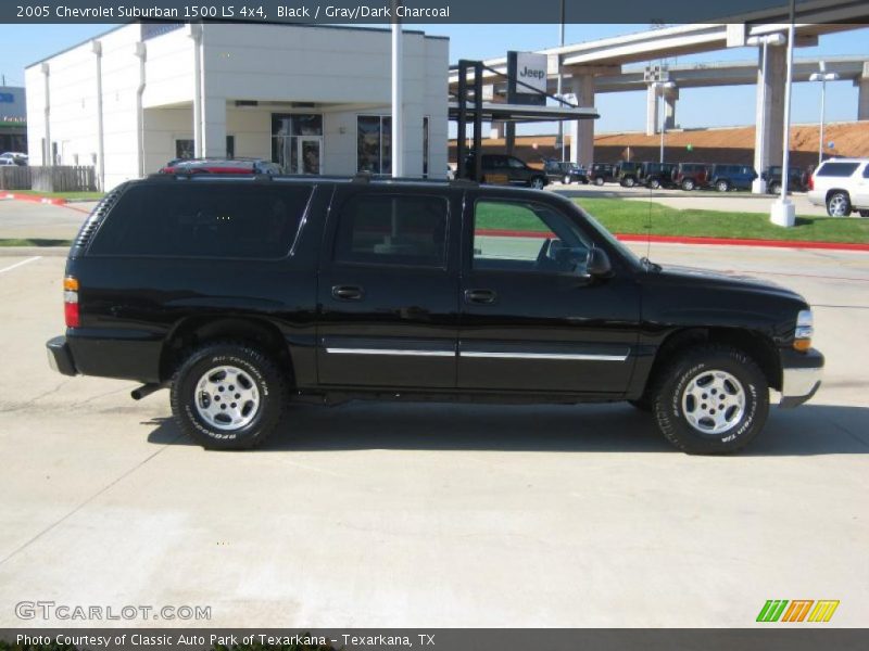 Black / Gray/Dark Charcoal 2005 Chevrolet Suburban 1500 LS 4x4