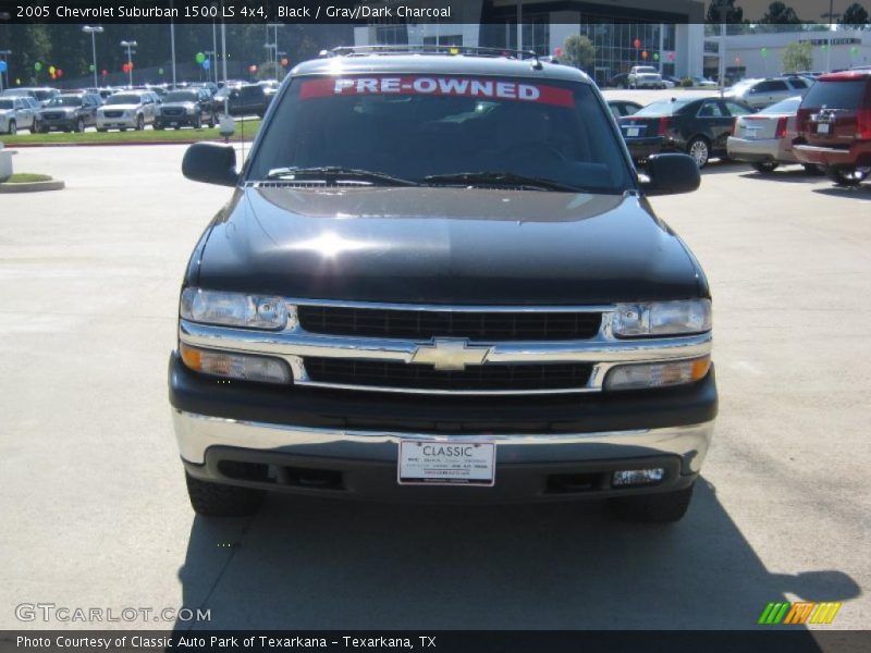 Black / Gray/Dark Charcoal 2005 Chevrolet Suburban 1500 LS 4x4
