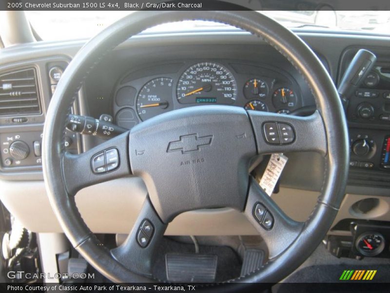 Black / Gray/Dark Charcoal 2005 Chevrolet Suburban 1500 LS 4x4