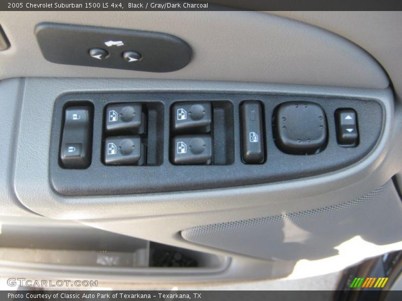 Black / Gray/Dark Charcoal 2005 Chevrolet Suburban 1500 LS 4x4