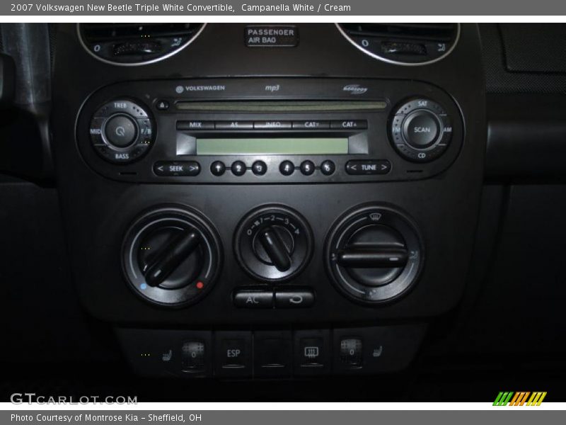 Campanella White / Cream 2007 Volkswagen New Beetle Triple White Convertible