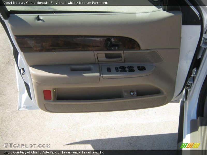 Vibrant White / Medium Parchment 2004 Mercury Grand Marquis LS