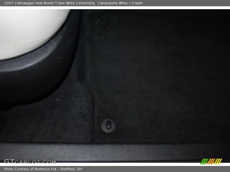 Campanella White / Cream 2007 Volkswagen New Beetle Triple White Convertible