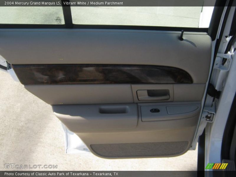 Vibrant White / Medium Parchment 2004 Mercury Grand Marquis LS