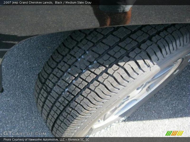 Black / Medium Slate Gray 2007 Jeep Grand Cherokee Laredo