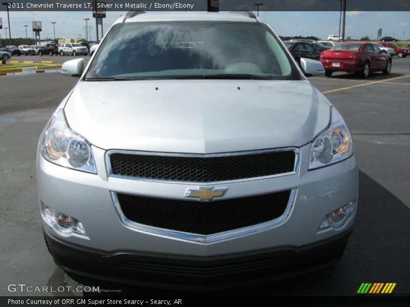Silver Ice Metallic / Ebony/Ebony 2011 Chevrolet Traverse LT