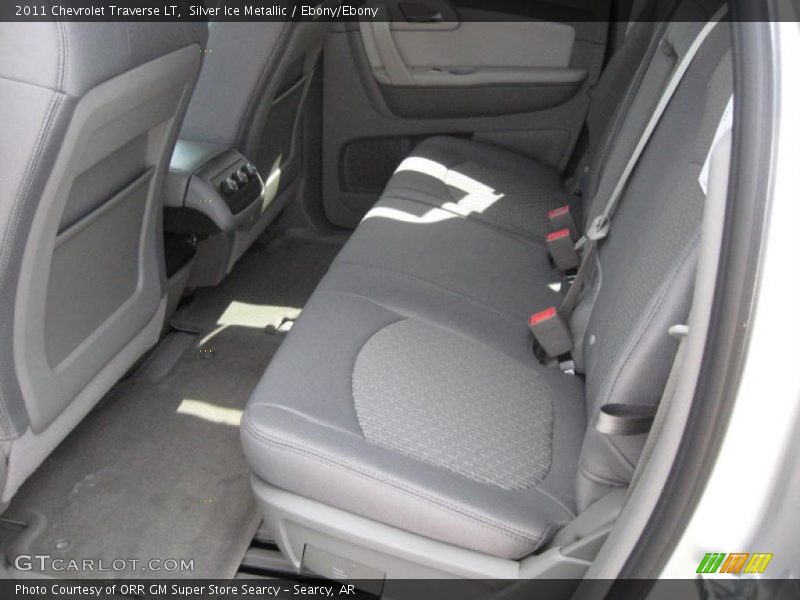 Silver Ice Metallic / Ebony/Ebony 2011 Chevrolet Traverse LT