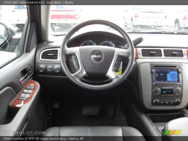  2009 Yukon Hybrid 4x4 Steering Wheel