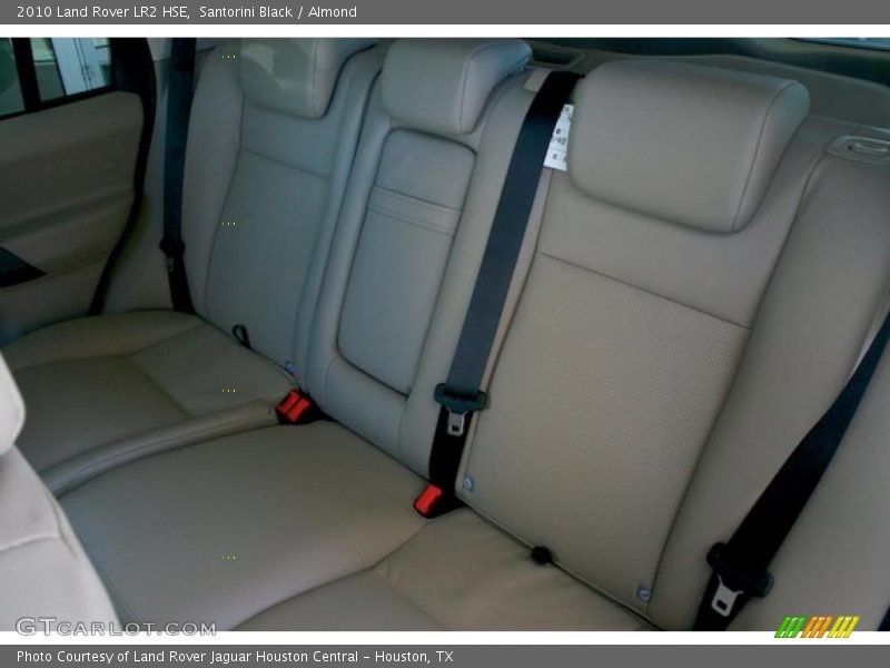 Santorini Black / Almond 2010 Land Rover LR2 HSE