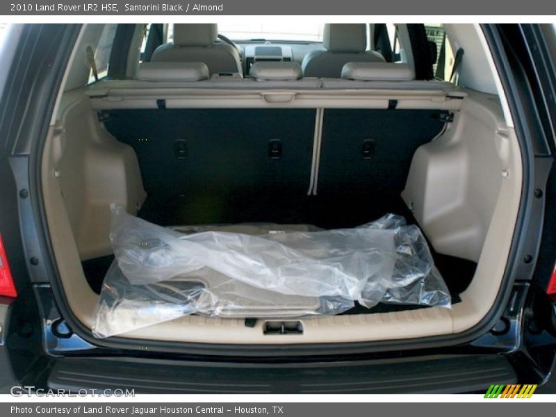 Santorini Black / Almond 2010 Land Rover LR2 HSE