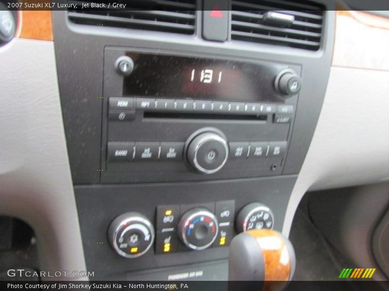 Jet Black / Grey 2007 Suzuki XL7 Luxury
