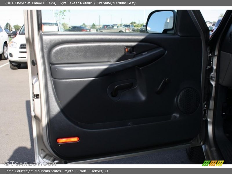 Light Pewter Metallic / Graphite/Medium Gray 2001 Chevrolet Tahoe LT 4x4