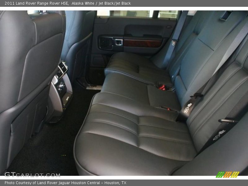 Alaska White / Jet Black/Jet Black 2011 Land Rover Range Rover HSE
