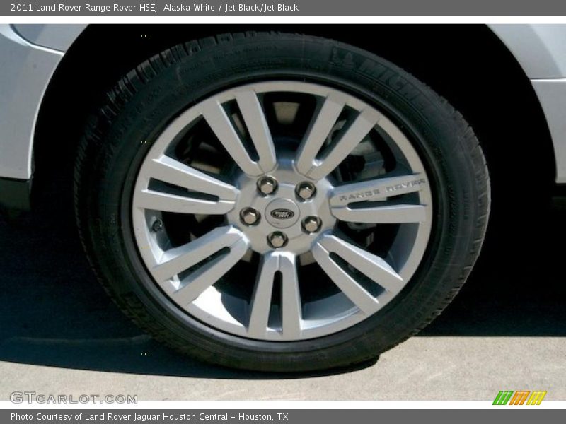 Alaska White / Jet Black/Jet Black 2011 Land Rover Range Rover HSE