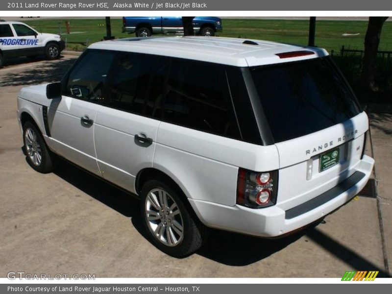 Alaska White / Jet Black/Jet Black 2011 Land Rover Range Rover HSE