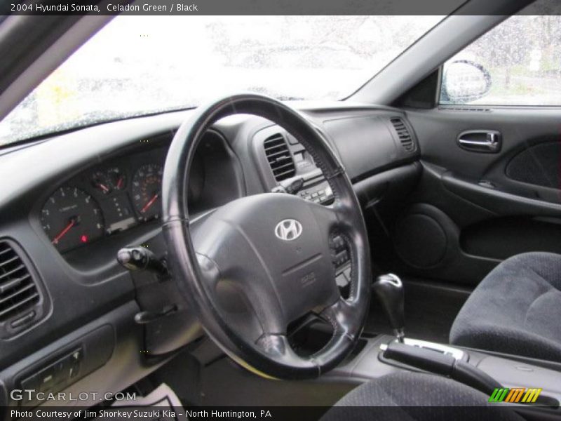 Celadon Green / Black 2004 Hyundai Sonata