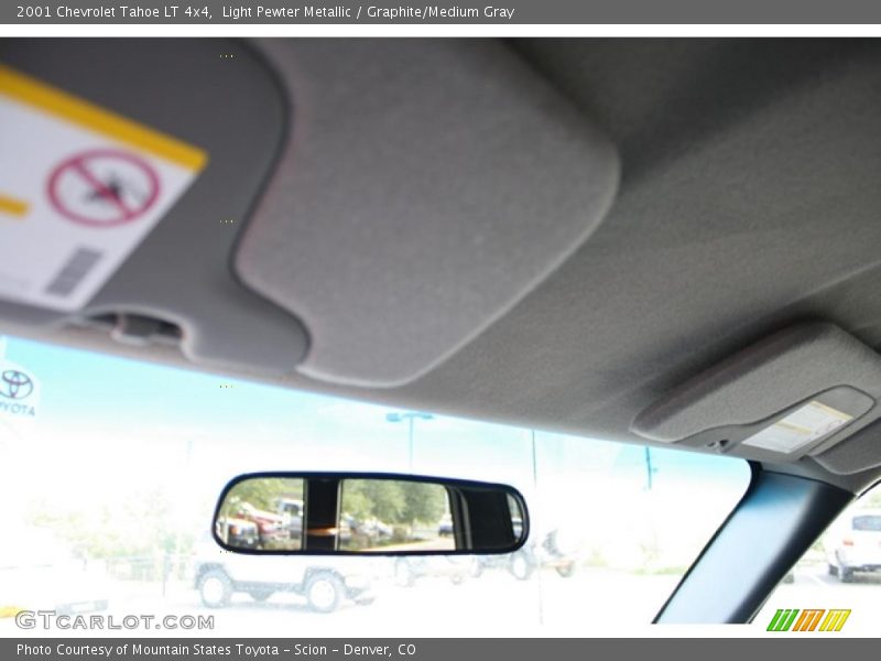 Light Pewter Metallic / Graphite/Medium Gray 2001 Chevrolet Tahoe LT 4x4