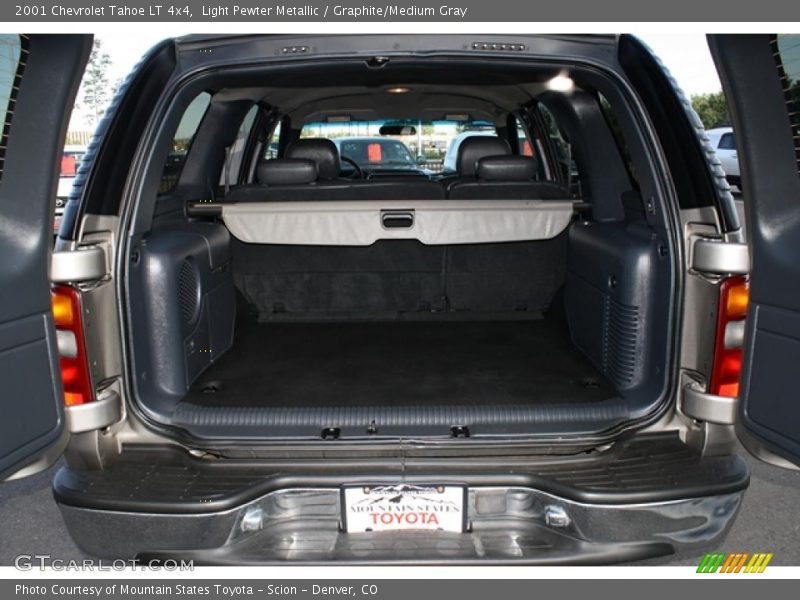 Light Pewter Metallic / Graphite/Medium Gray 2001 Chevrolet Tahoe LT 4x4