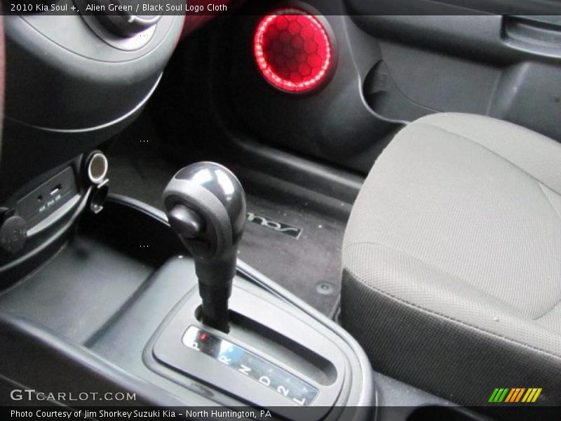 Alien Green / Black Soul Logo Cloth 2010 Kia Soul +