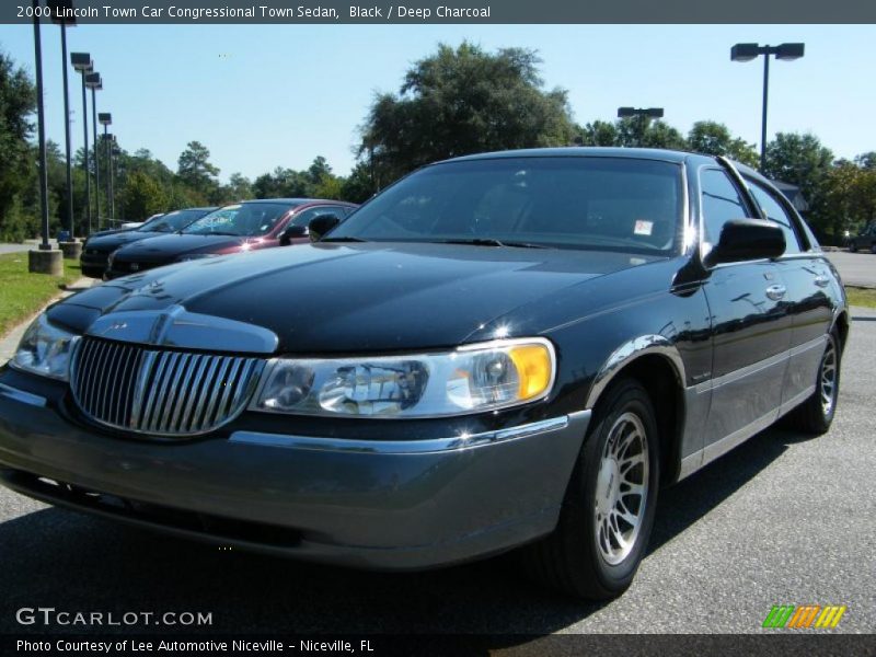 Black / Deep Charcoal 2000 Lincoln Town Car Congressional Town Sedan